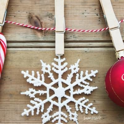 How to organize everything for Christmas. Tips and tricks to help save you time and keep Christmas organized from decorations to shopping to gifts.